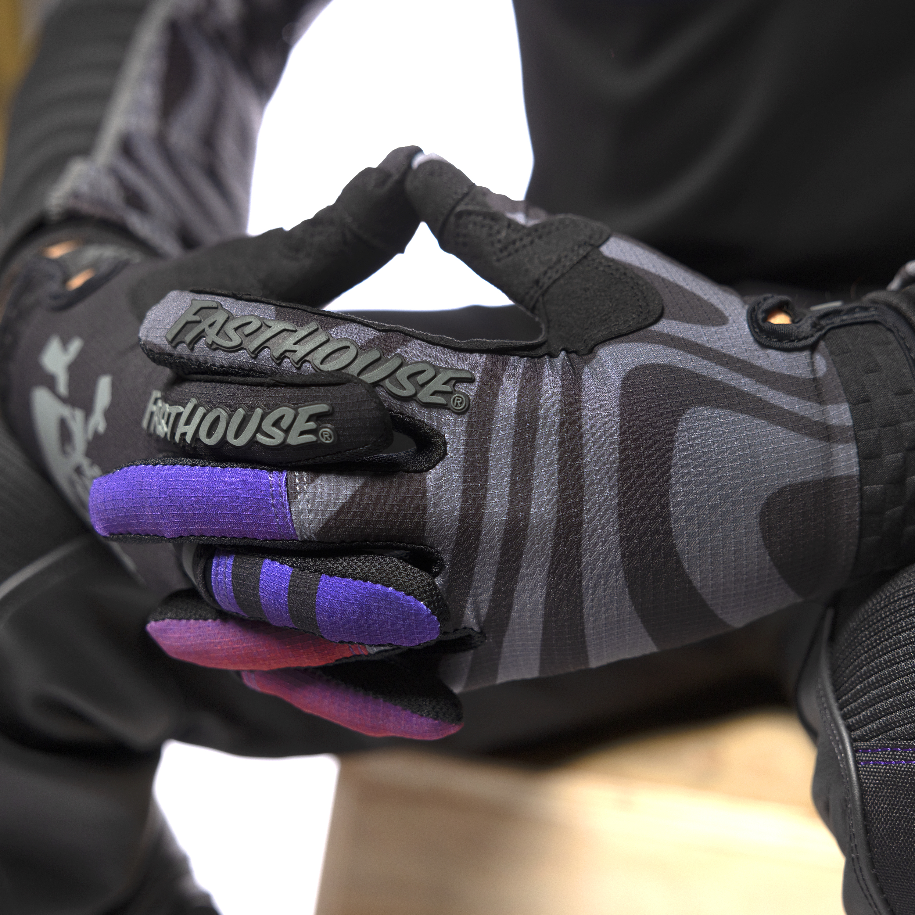 Speed Style Nova Glove - Black_Detail4